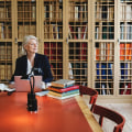 Is 400 an hour a lot for a lawyer?
