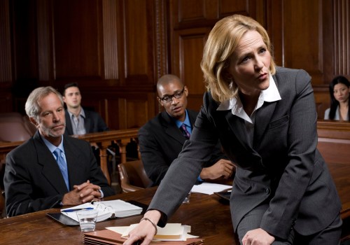 What percentage of lawyers are courtroom lawyers?